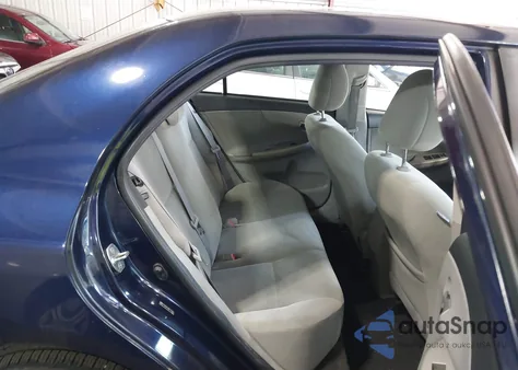 2011 Toyota Corolla Le z USA, uszkodzony, nr VIN 2T1BU4EE6BC723045